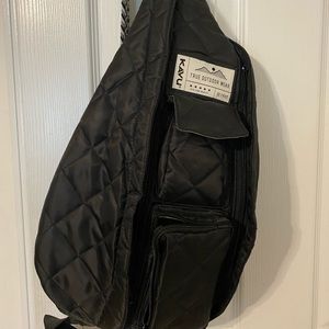 Kavu Sling Bag Quilted Black